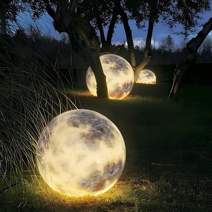 Outdoor Lawn Light Modern LED Moon Globe Solar Garden Pillar Lamp